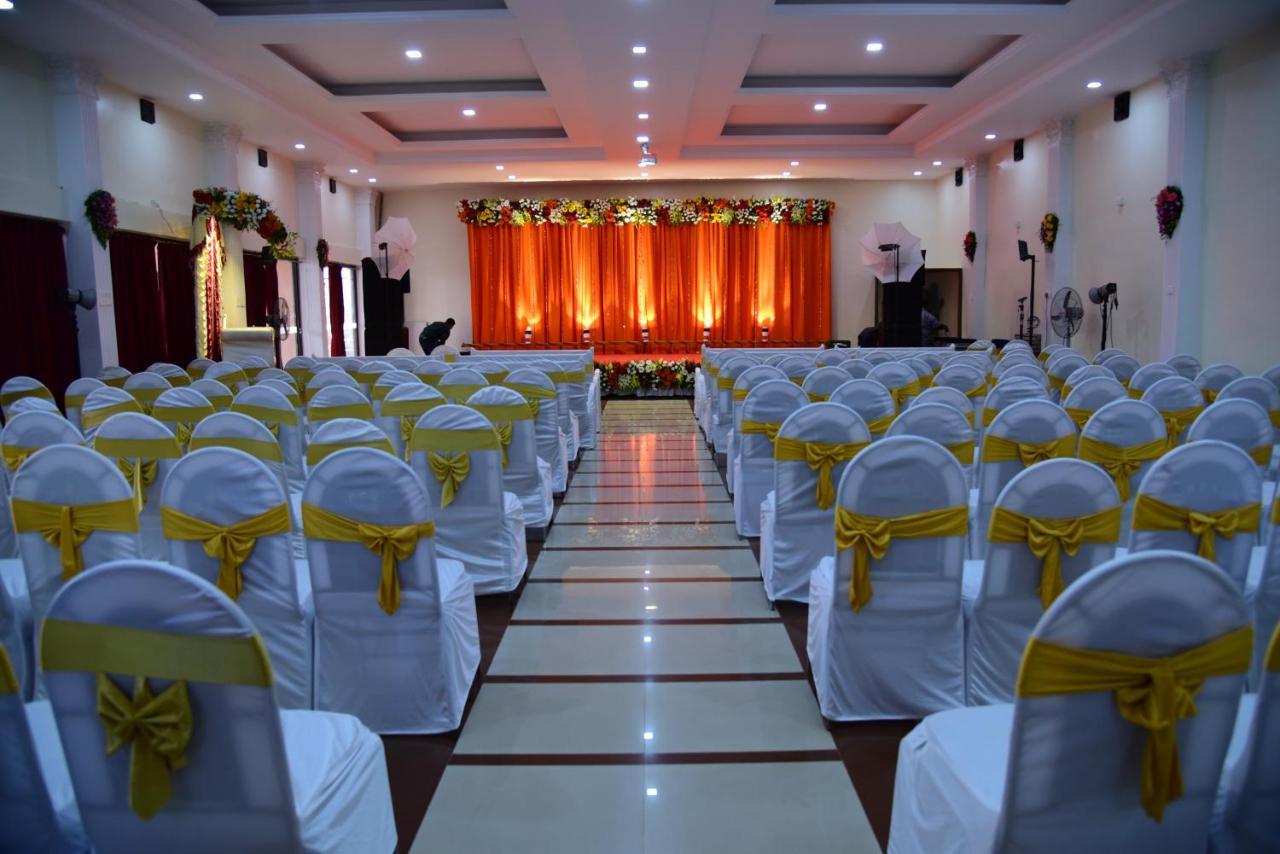 Surya Shibir Resort Pune Exteriör bild